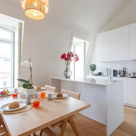 Daire Luxury With Balcony In Downtown *